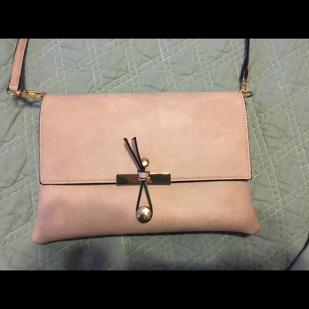 Blush purse in good condition